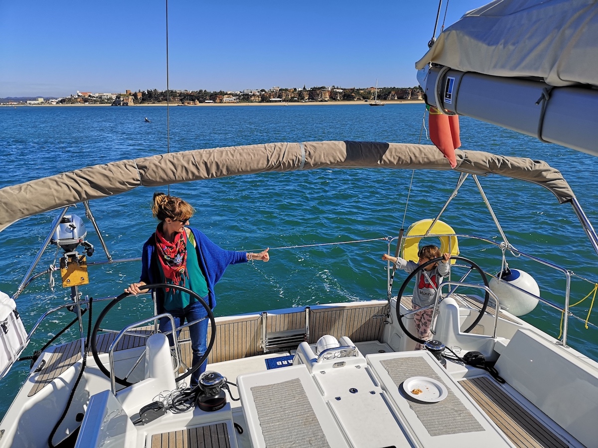 sailing with kids in the Algarve