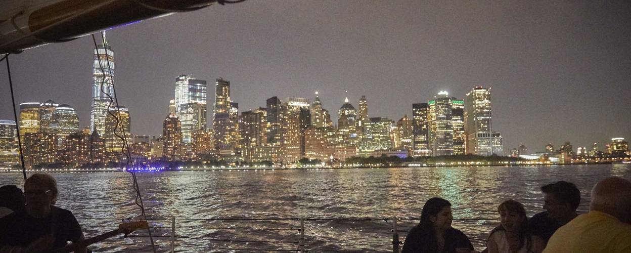 New York City Lights Sailing Tour 