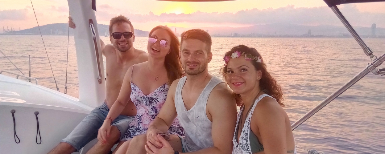 Sunset Tour on a Boat in Barcelona