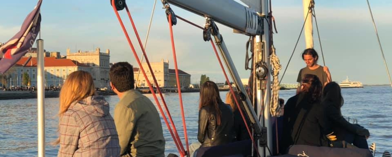 Private Sightseeing Sailing Tour on the Tagus River