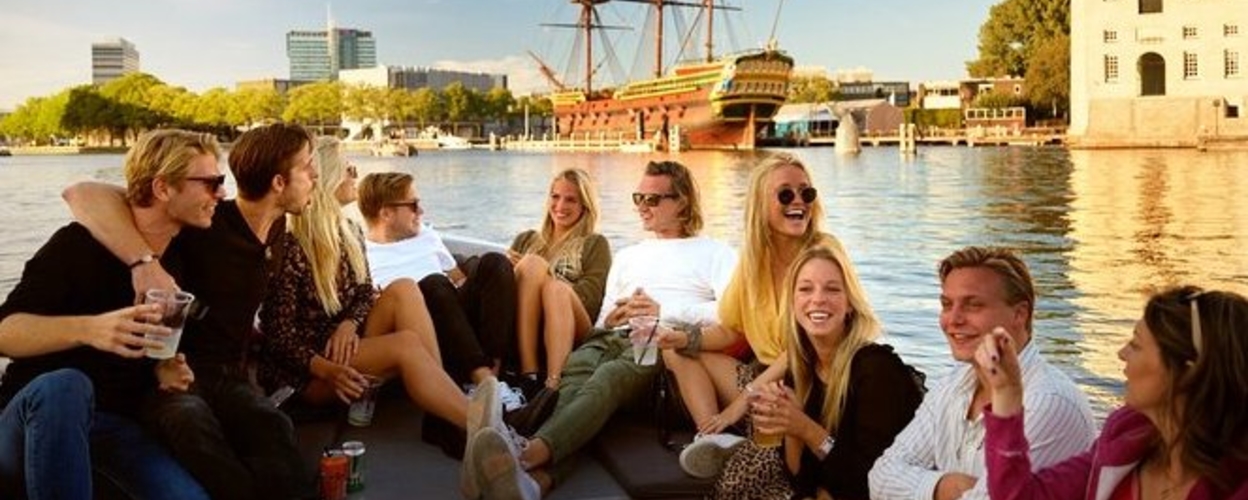 amsterdam canal boat tour