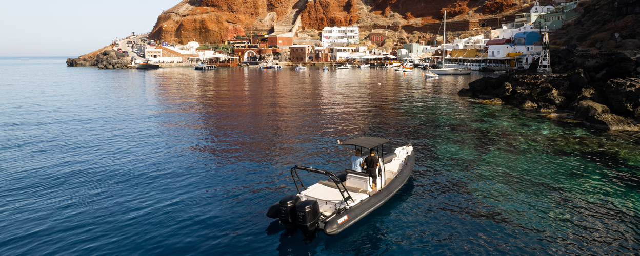 Exclusive Cruise in Santorini