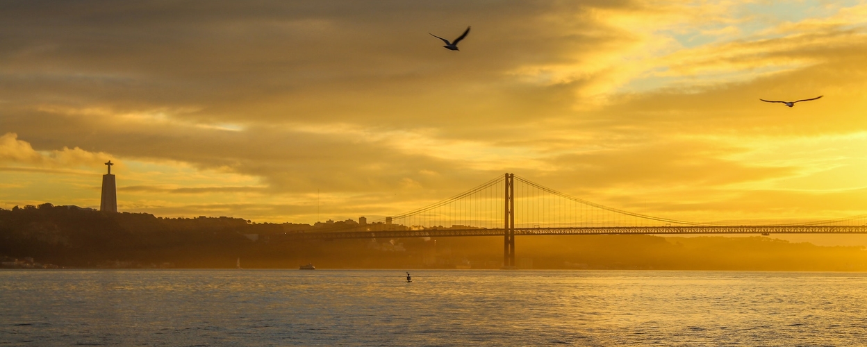 Tagus river sunset cruise in Lisbon