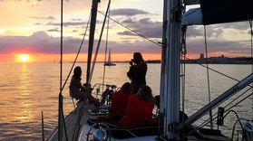Private Sunset Sailing with Cocktails in Lisbon
