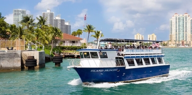 Sightseeing Boat Tour in Miami