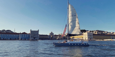 1-hour Lisbon Boat Tour