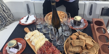 Sail and wine tour in Lisbon 