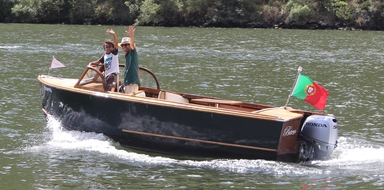 2-hour private Douro river cruise
