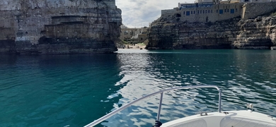 Boat Tour to the Polignano a Mare caves