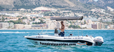 Rent a boat without a license in Fuengirola