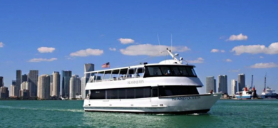 Celebrity Mansions Boat Tour in Miami