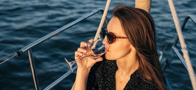 Private Wine & Food Boat Tour in Erie