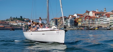 Sightseeing Boat Tour in Porto