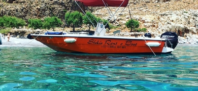 Private Motorboat in Crete