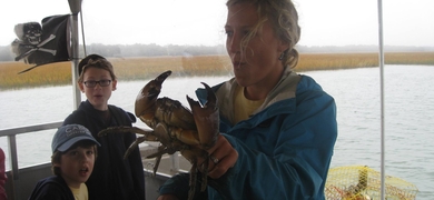 Blue Crabbing Boat Tour in Isle of Palms