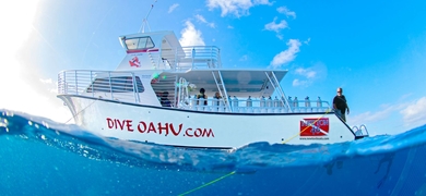 Private Charter with Diving and Snorkeling in Honolulu
