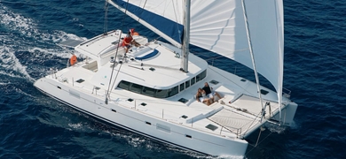 sailing charter with snorkeling