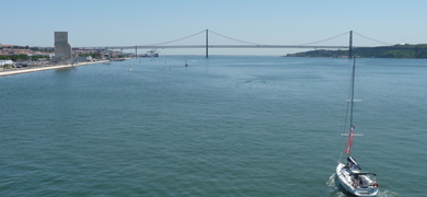 1H Lisbon Boat Tour