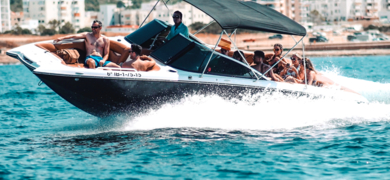 Family boat tour in Ibiza