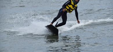 Try jetsurf Dénia
