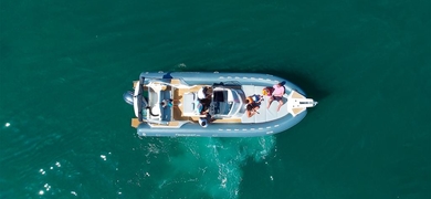 Capelli - family motorboat in Lagos
