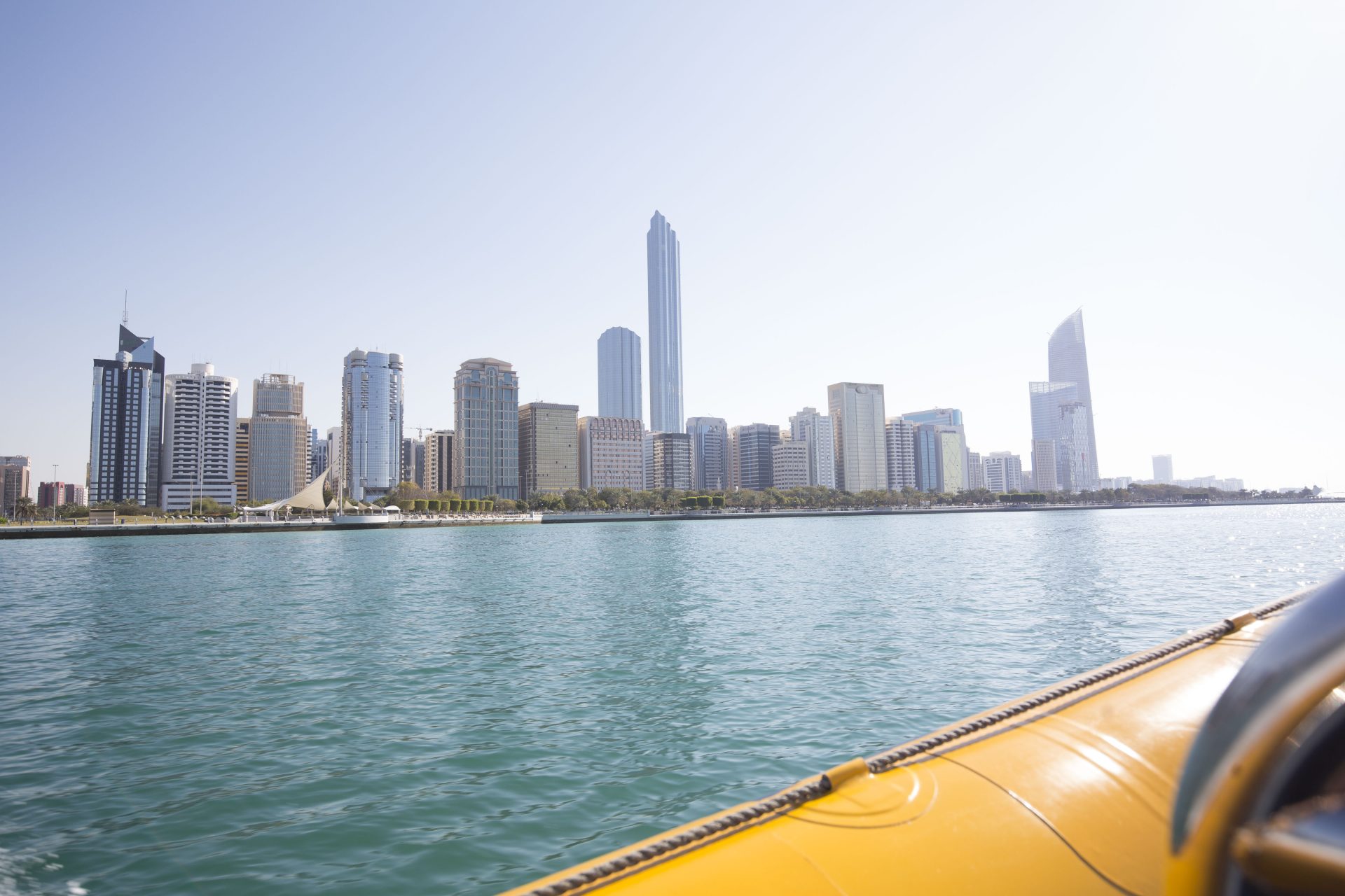 60-Minute Abu Dhabi Corniche Boat Tour 