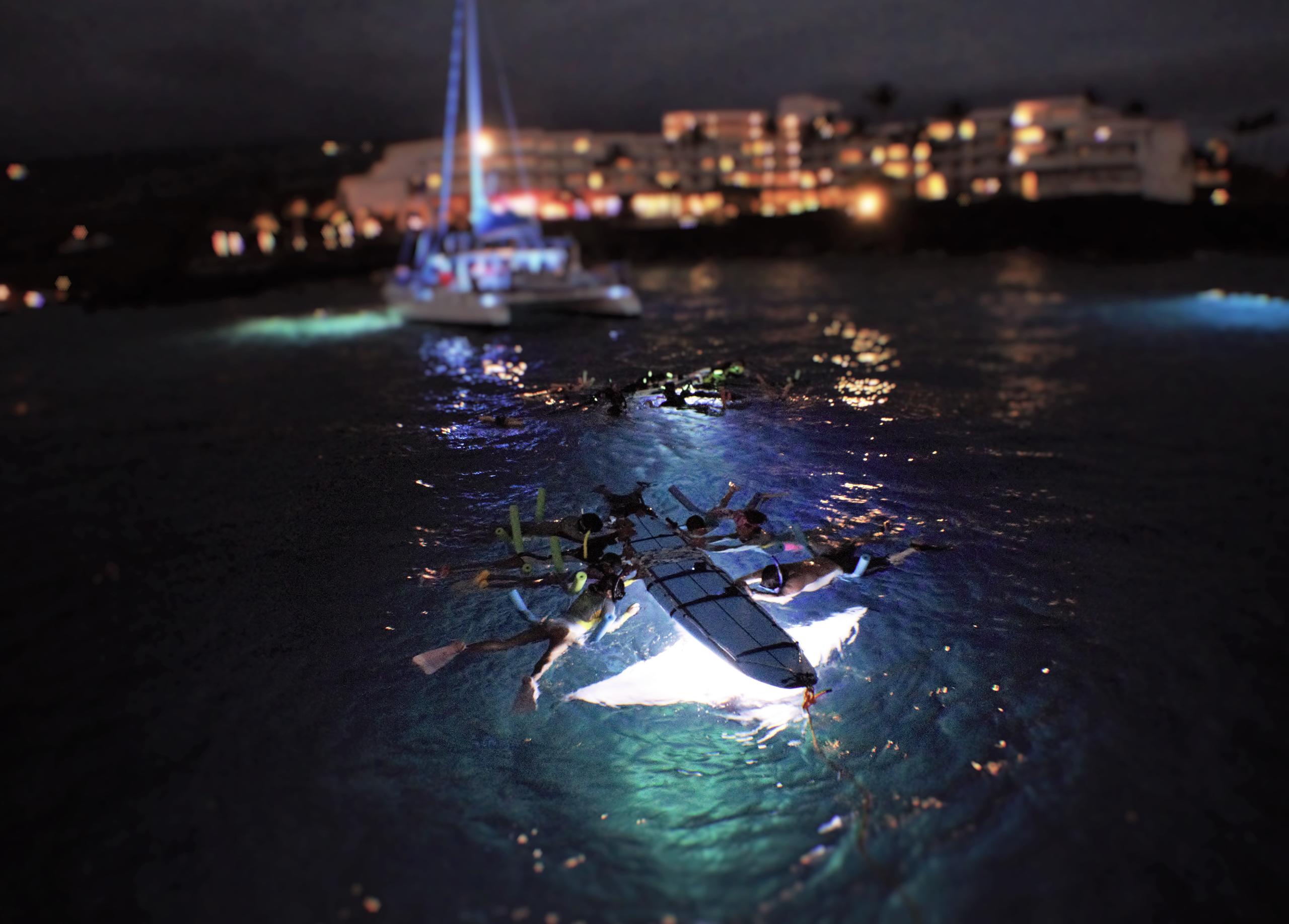 Kailua-Kona Sunset Cruise and Snorkel with manta rays 