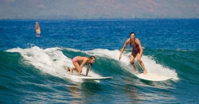 Surfing Lessons in Hilo