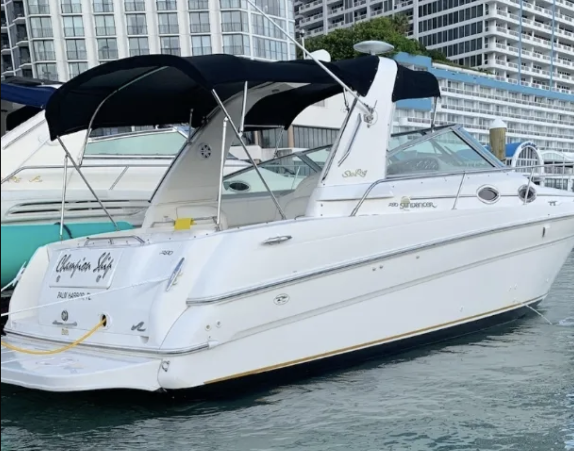 Yacht Charter in Miami