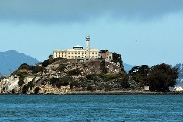 Boat Tour to Alcatraz with Lunch