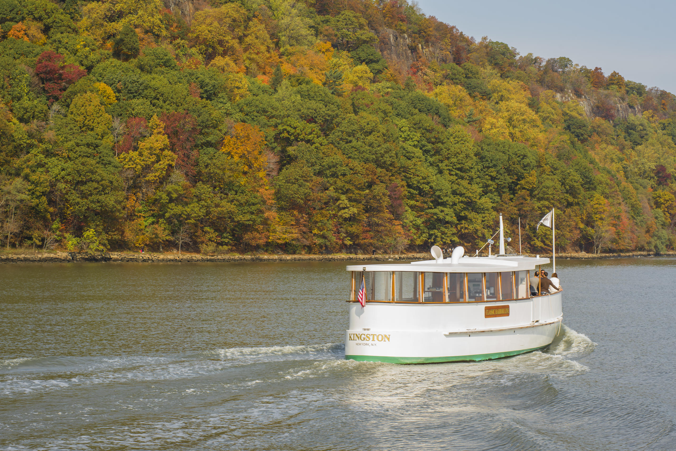 Fall Leafage Boat Cruise in New York