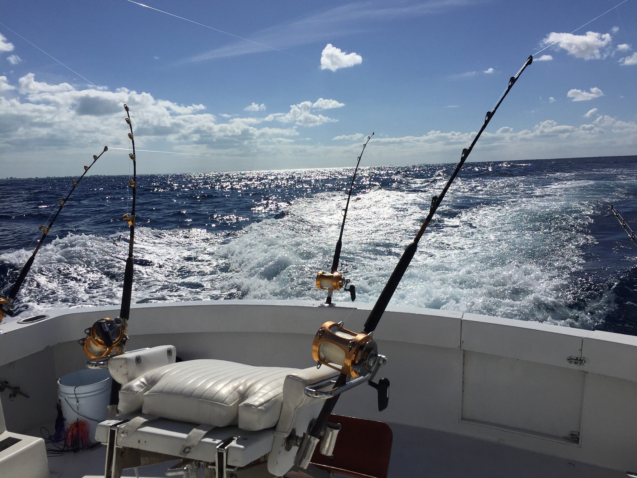 Full Day Fishing and Snorkeling Boat Trip in Providenciales
