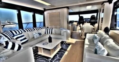 Azimut Yacht Charter in Key Biscayne