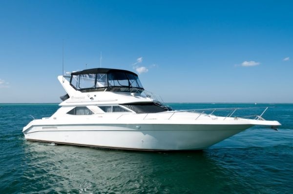 Sea Ray Boat Rental in Key Biscayne