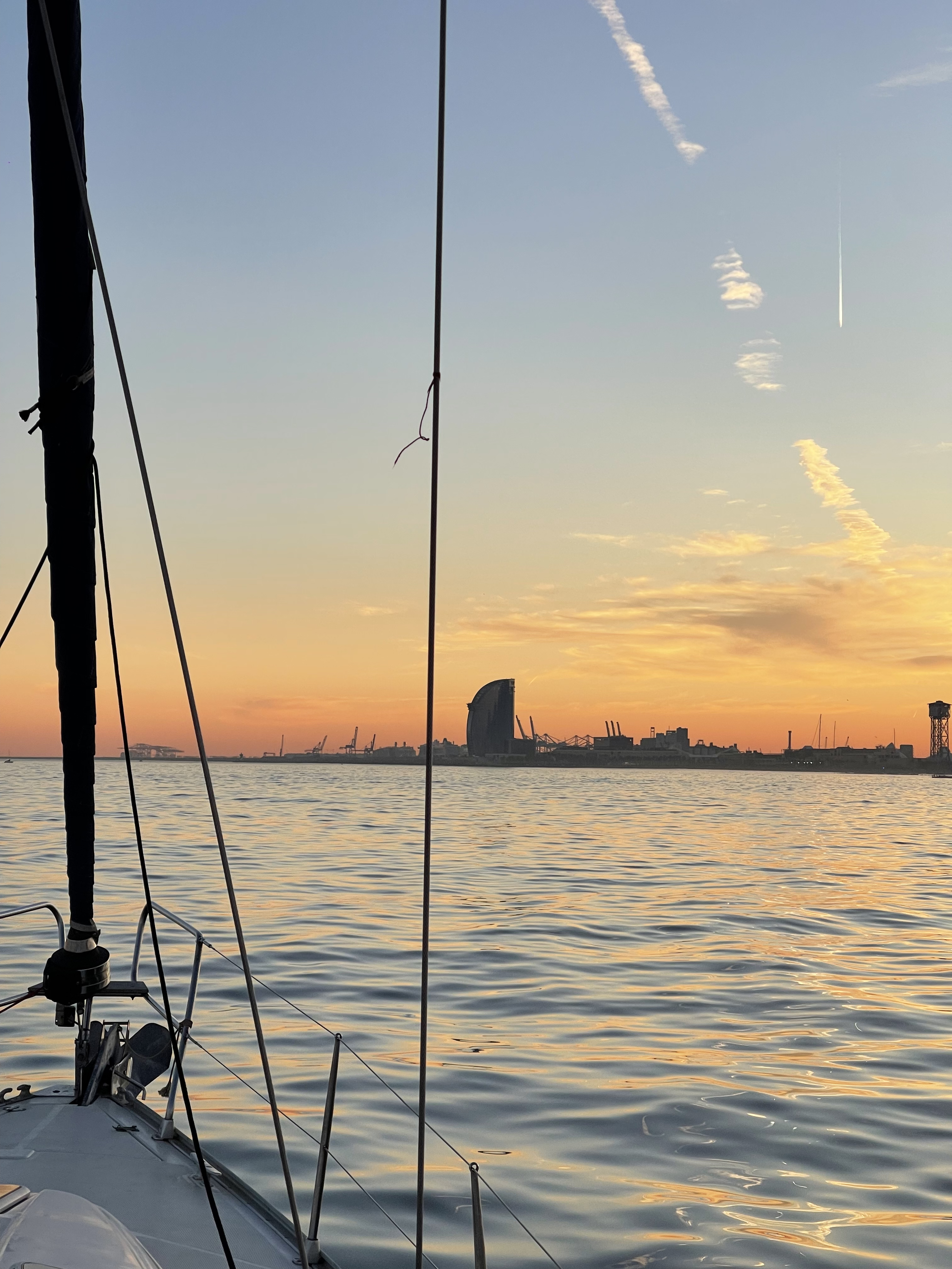 Magic Sailing Trip in Barcelona with Local Captain