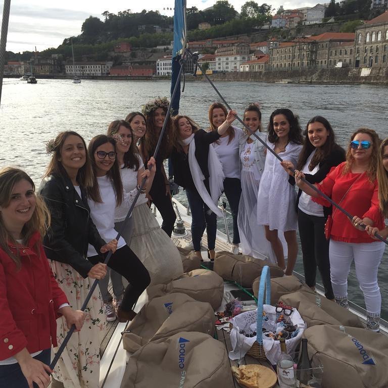 Boat Trip with Champagne in Porto