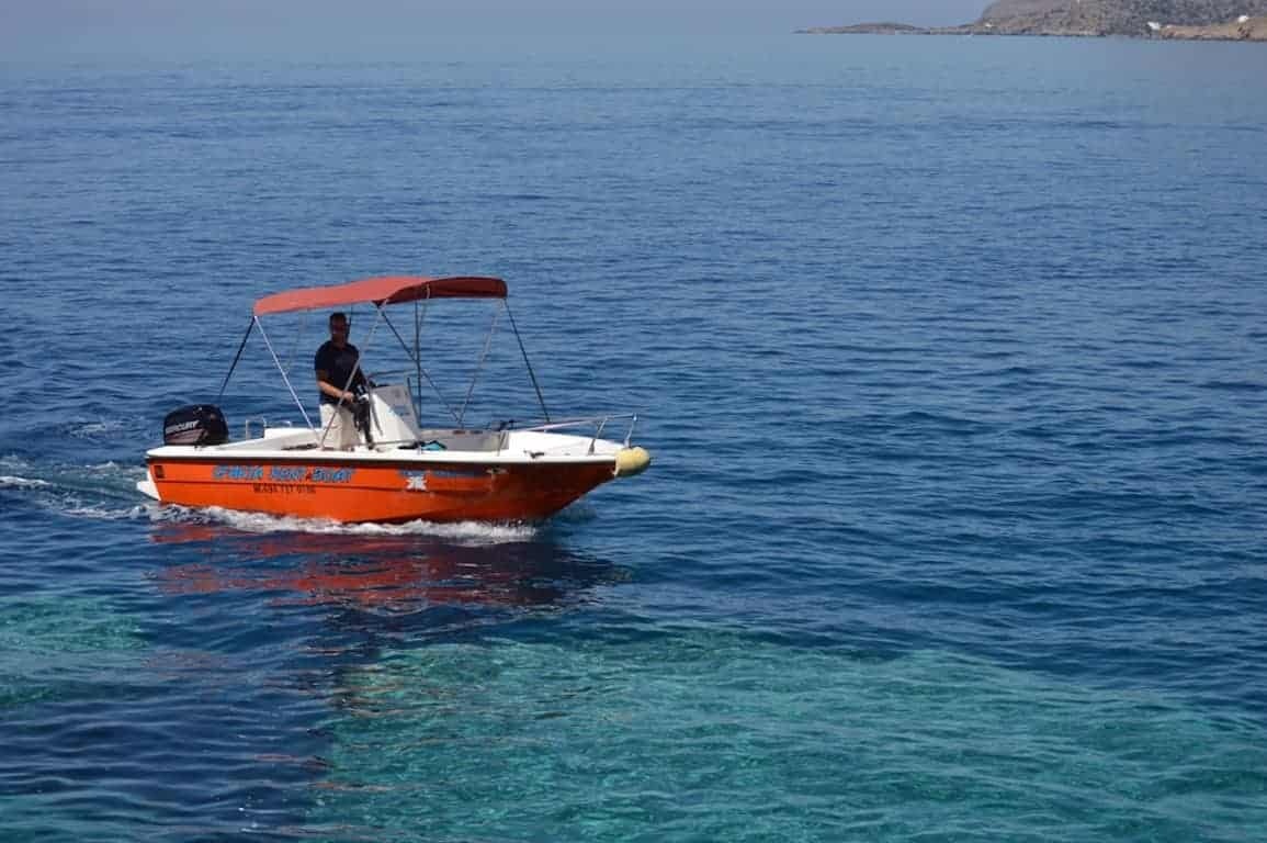 Boat Rental Without a License in Crete