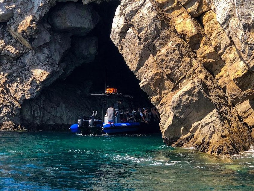 Arrábida Secret Beaches and Caves Boat Tour
