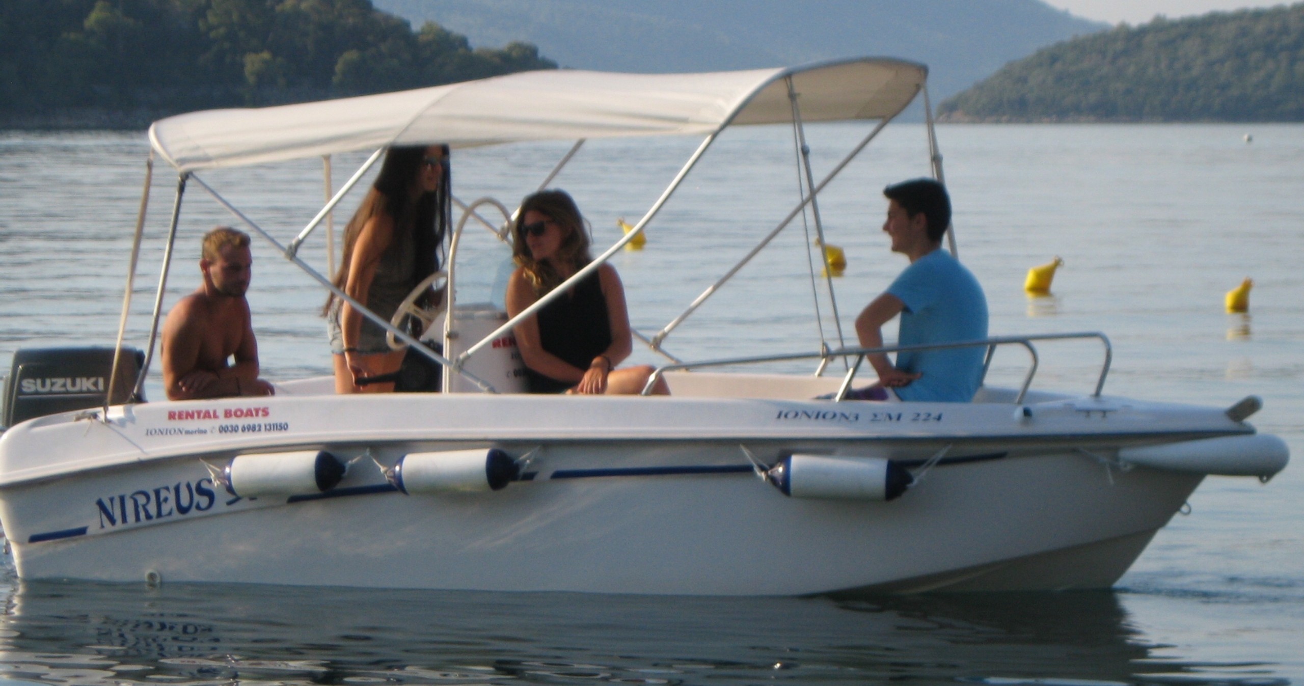 Day boat rental in Lefkada without license