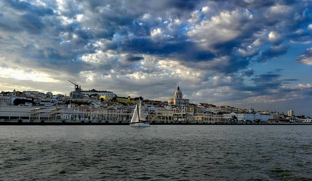 Private sailing charter in Lisbon (up to 8)