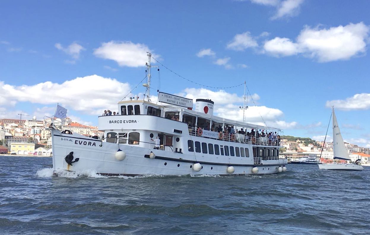 Private boat tour in Lisbon
