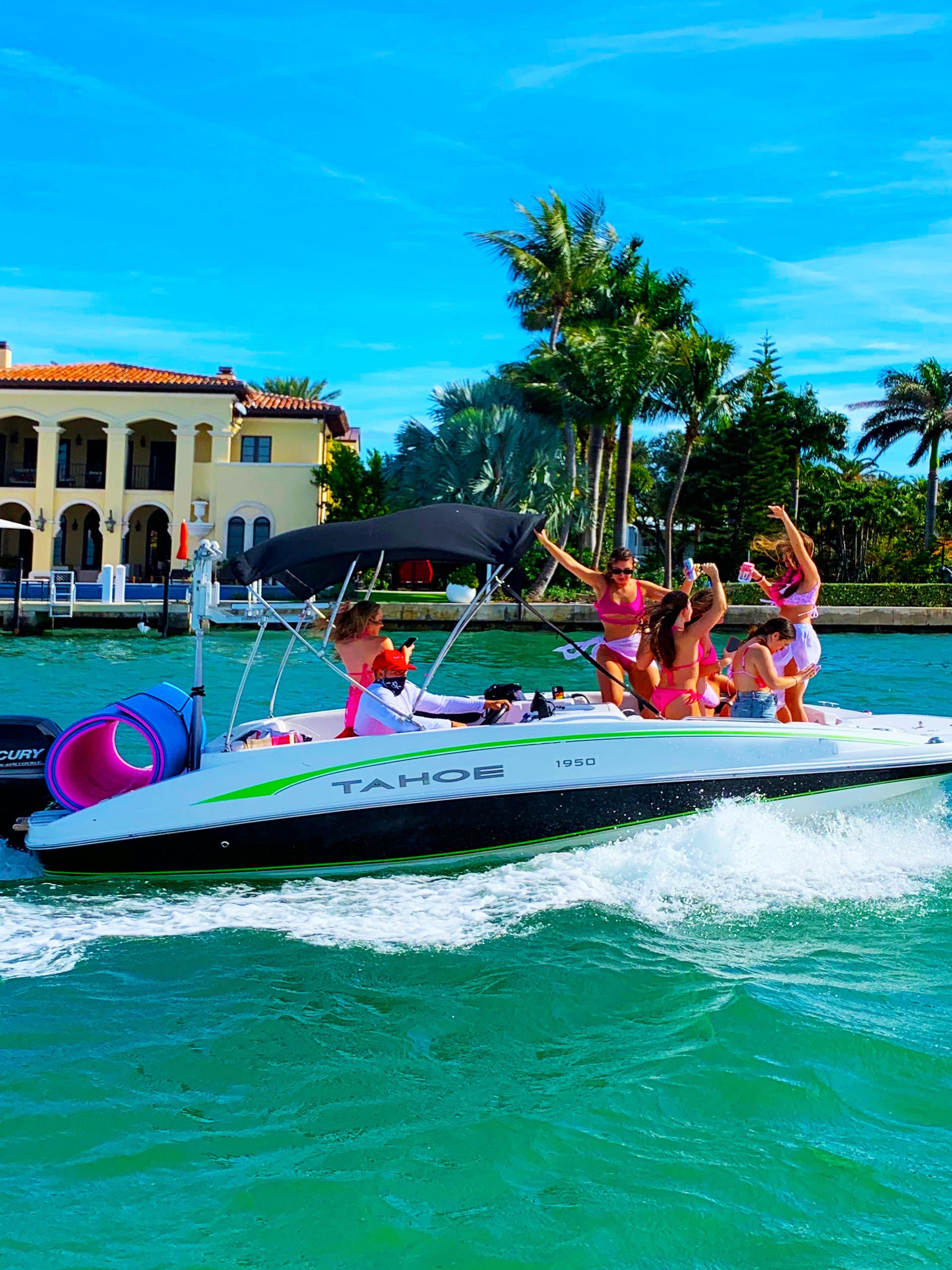 Fun Boat Rental in Miami