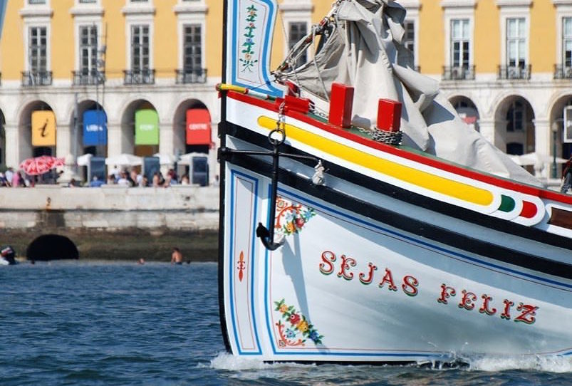 Cover for Lisbon boat tour on a traditional boat