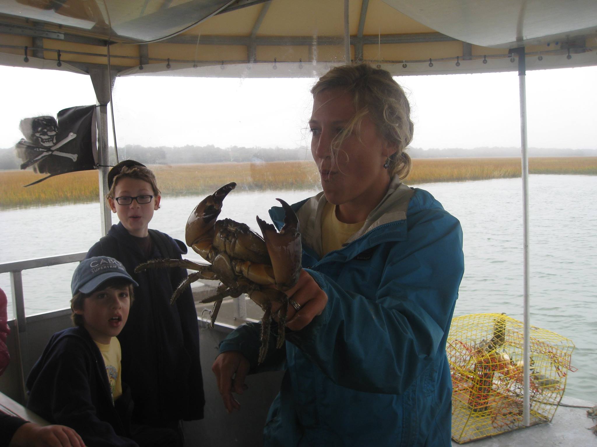 Blue Crabbing Boat Tour in Isle of Palms