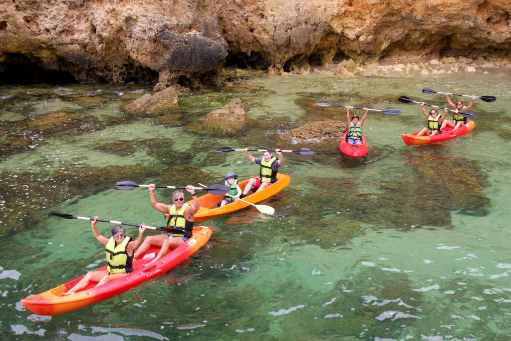 Cover for Boat + kayak tour to Ponta da Piedade