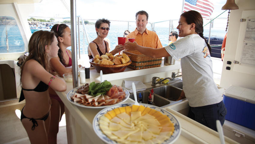 catamaran tour with food and drinks