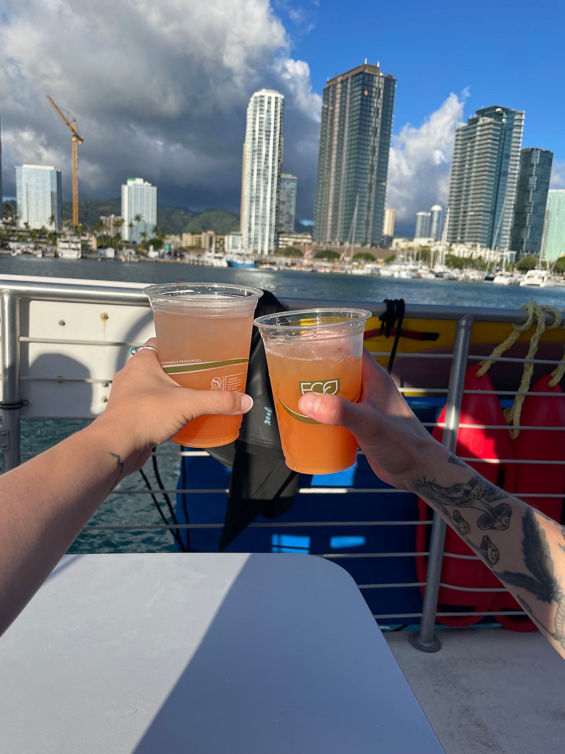 sunset boat tour with drinks in hawaii
