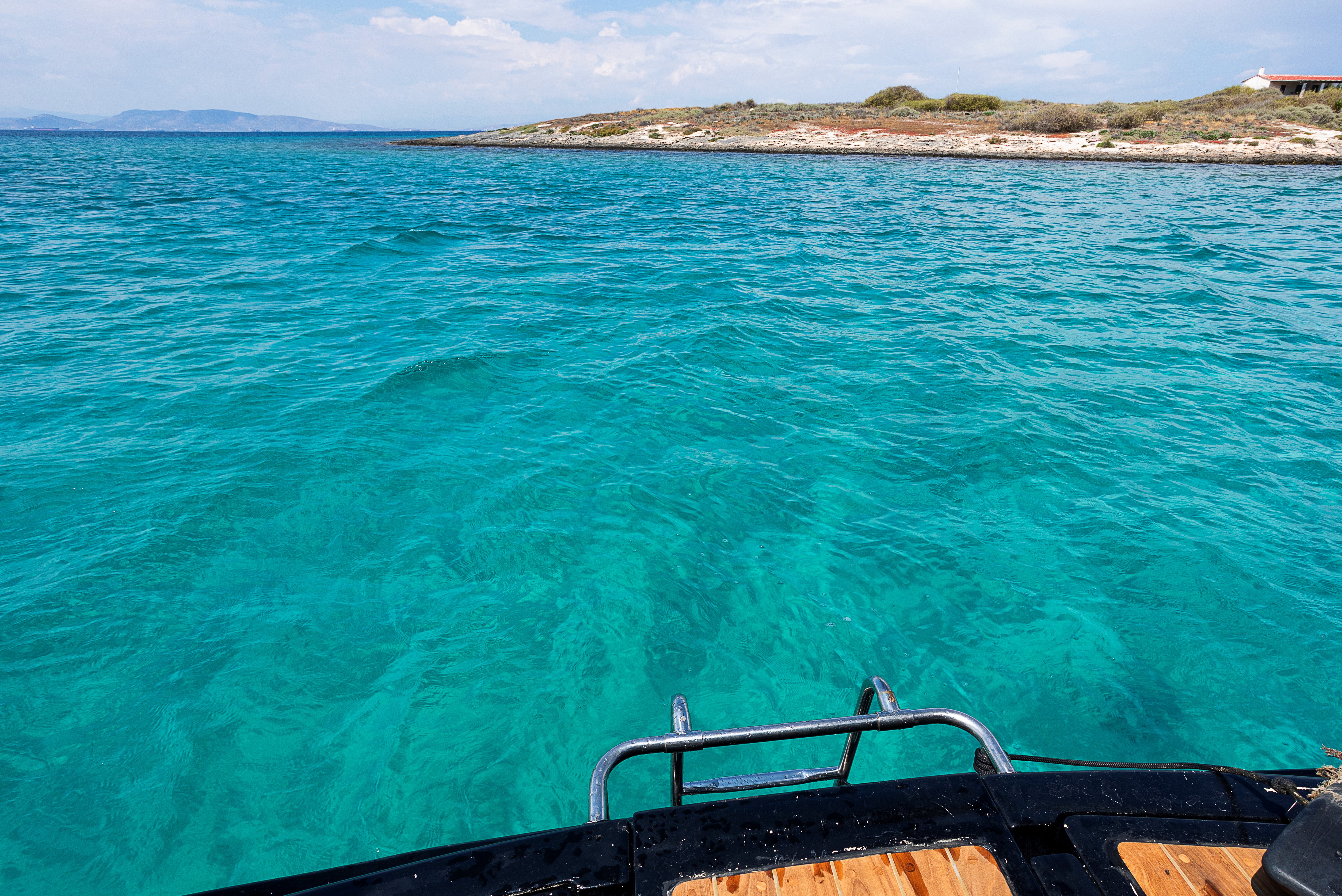 Private sailing cruise in Athens with culinary exploration