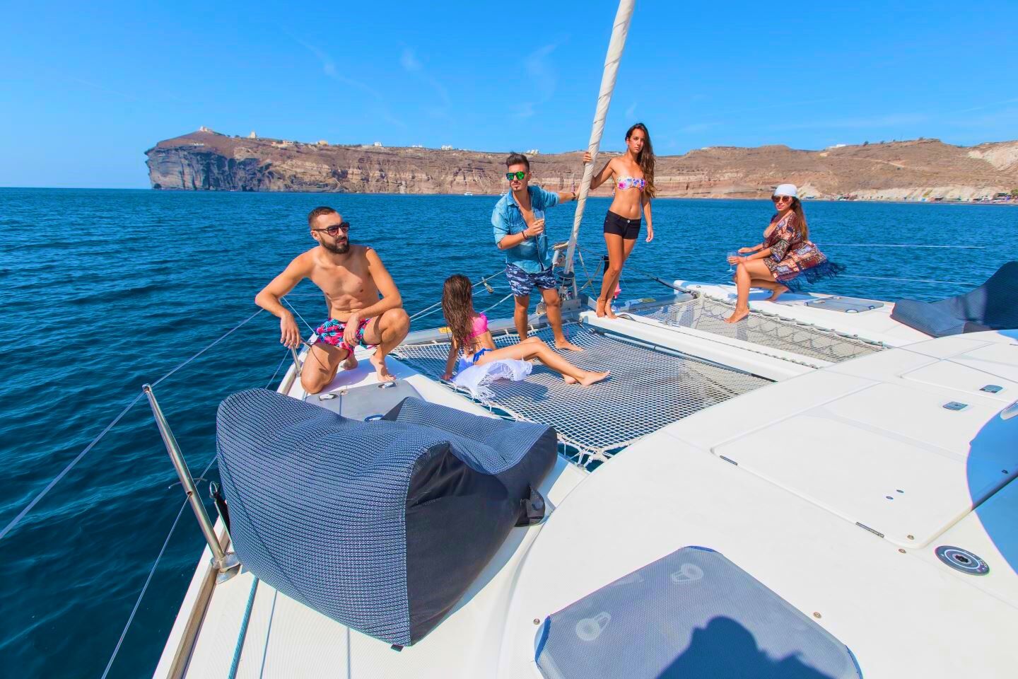 Have fun with your friends of family on board of our sail boat
