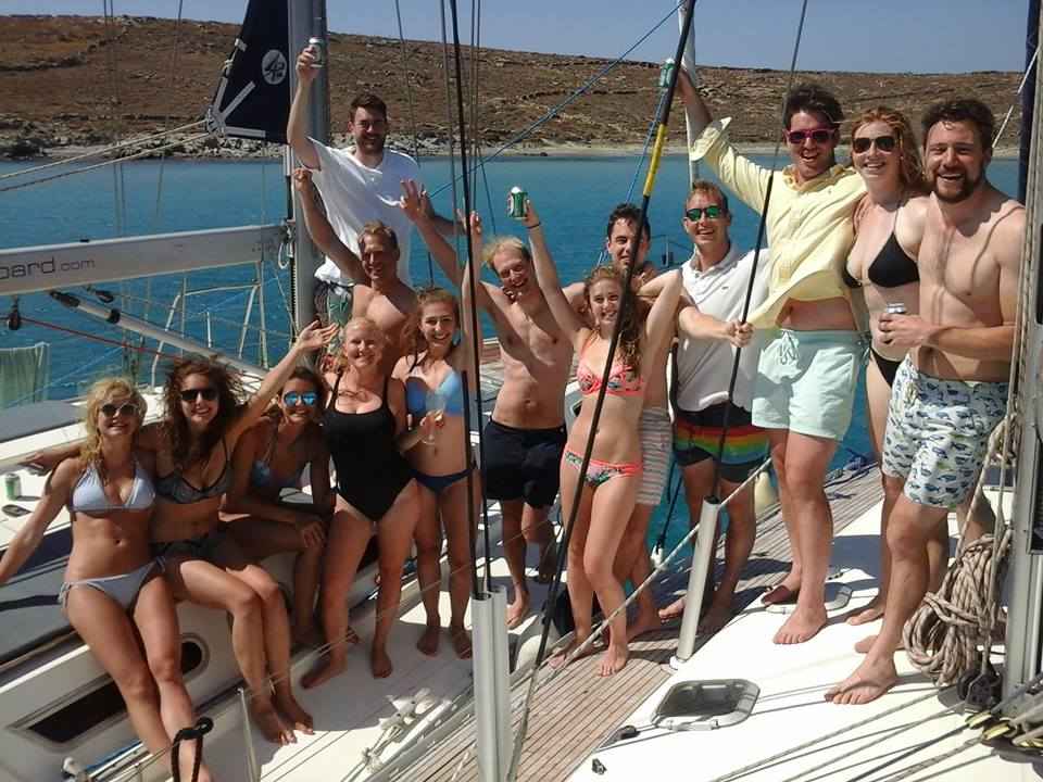 Enjoy a great day with your friends on a catamaran in Mykonos